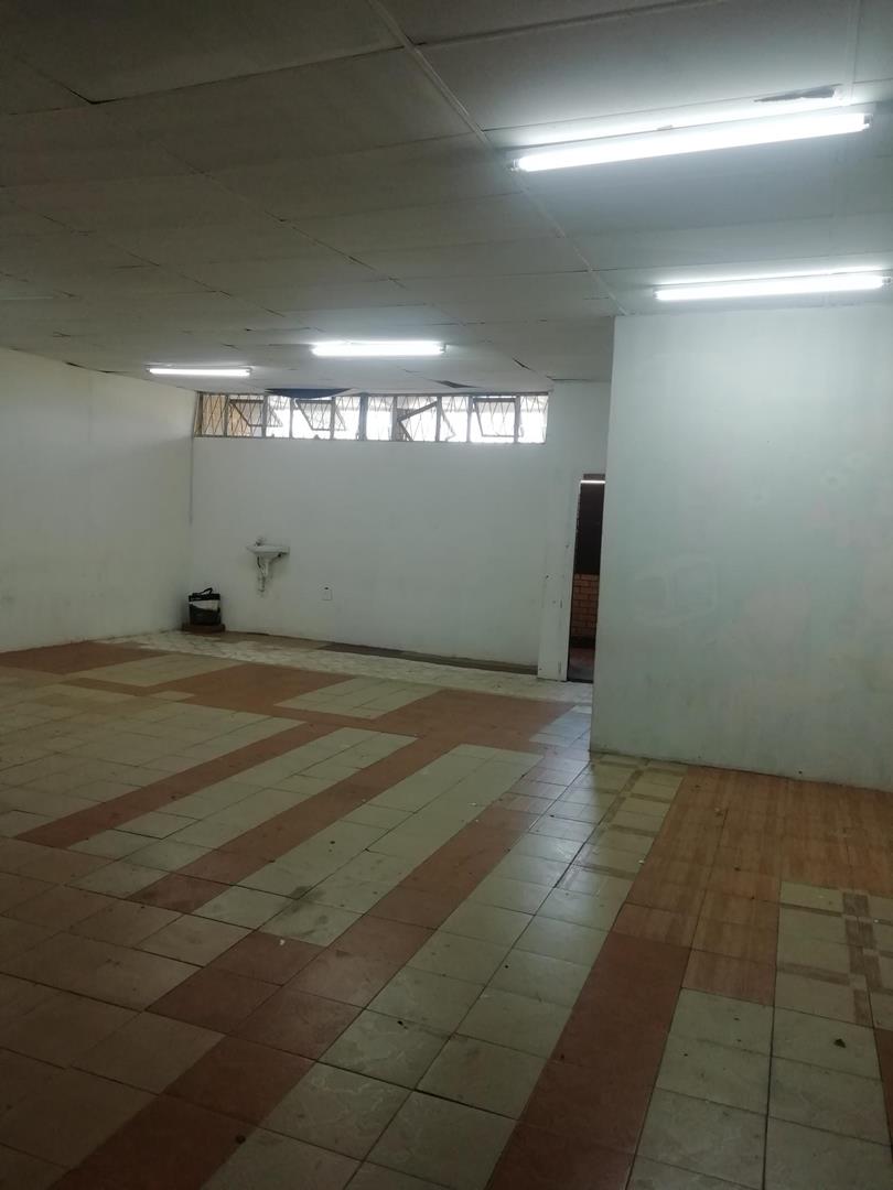 To Let commercial Property for Rent in Phoenix KwaZulu-Natal