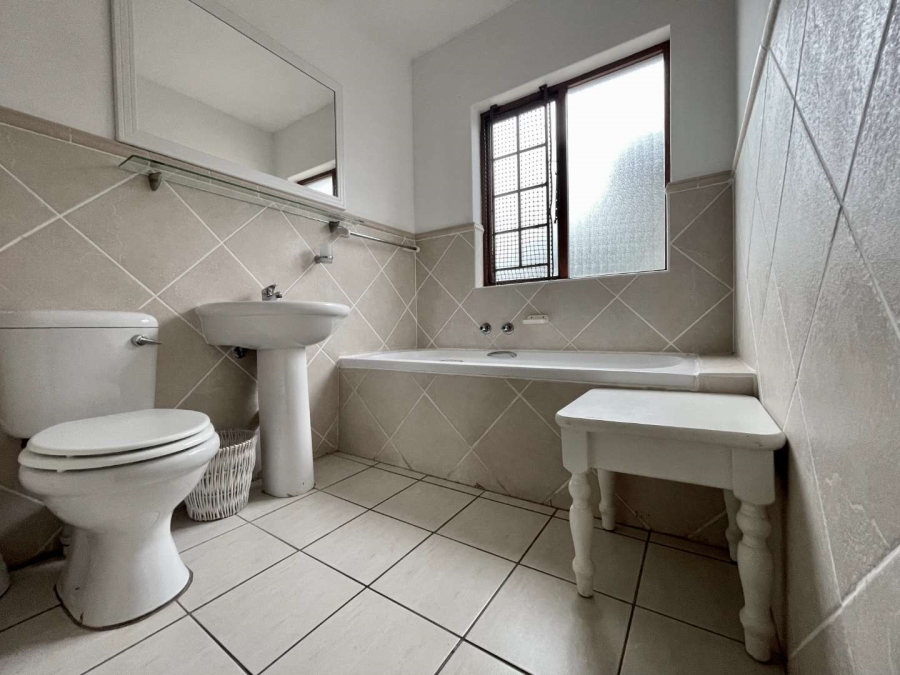 3 Bedroom Property for Sale in Wakenshaw Estate KwaZulu-Natal