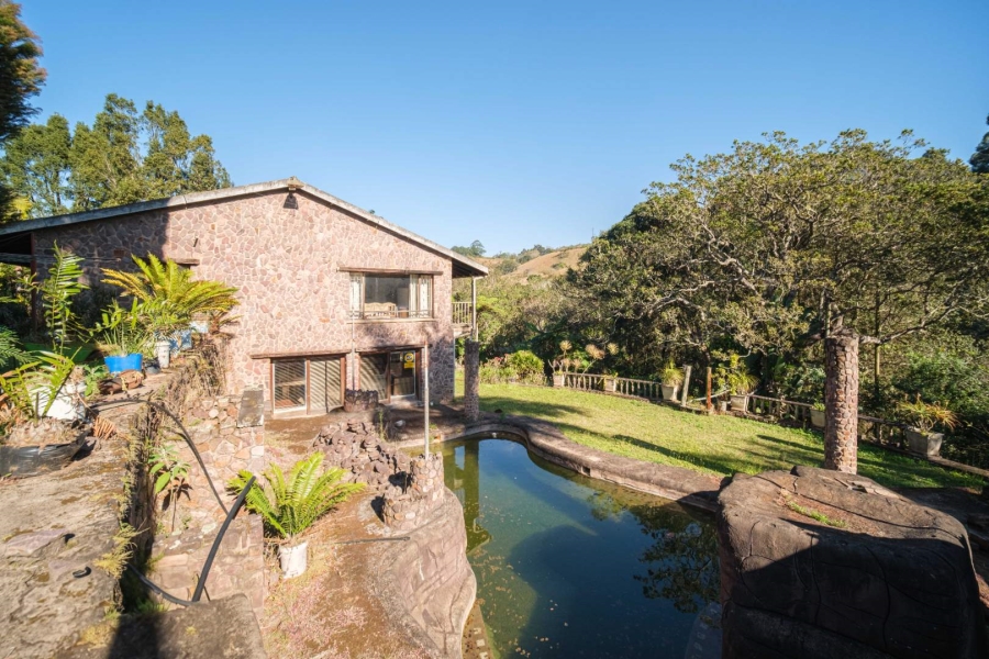 5 Bedroom Property for Sale in Waterfall KwaZulu-Natal