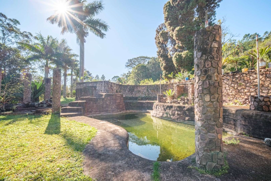 5 Bedroom Property for Sale in Waterfall KwaZulu-Natal