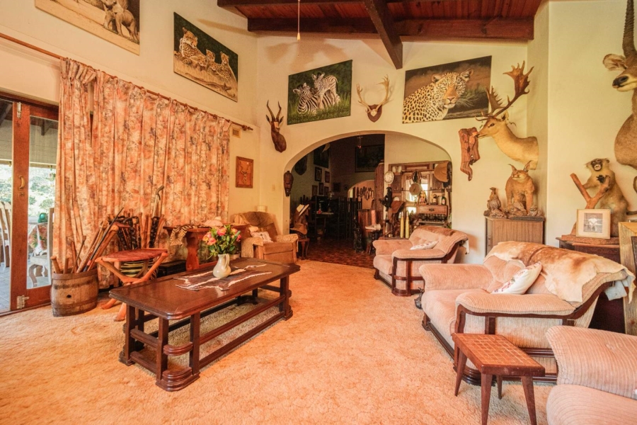 5 Bedroom Property for Sale in Waterfall KwaZulu-Natal