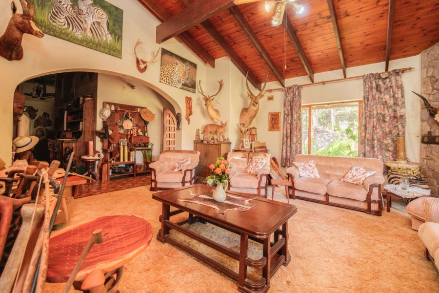 5 Bedroom Property for Sale in Waterfall KwaZulu-Natal