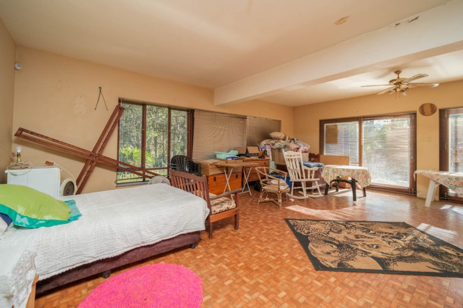 5 Bedroom Property for Sale in Waterfall KwaZulu-Natal