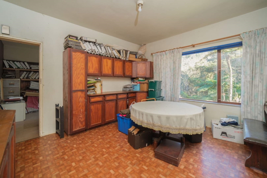 5 Bedroom Property for Sale in Waterfall KwaZulu-Natal