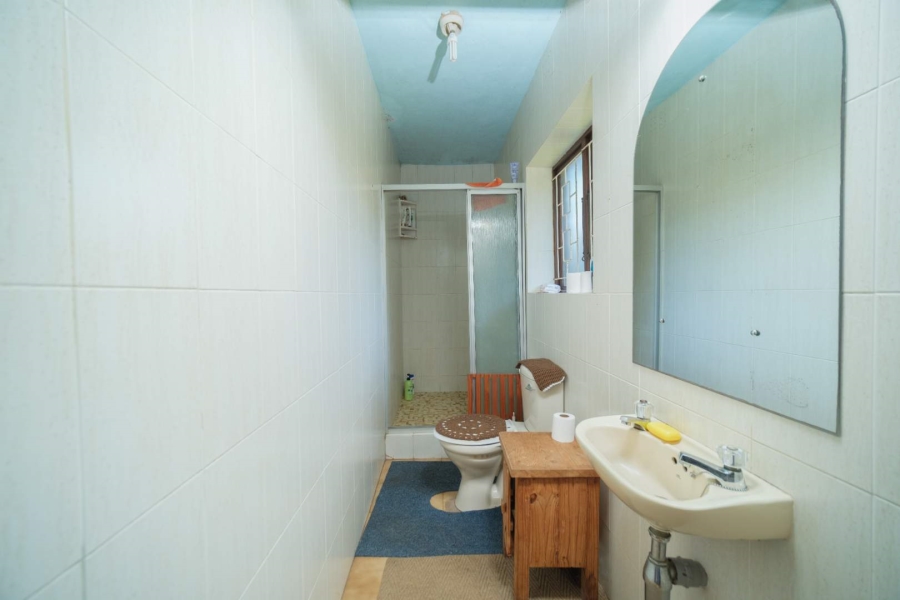 5 Bedroom Property for Sale in Waterfall KwaZulu-Natal