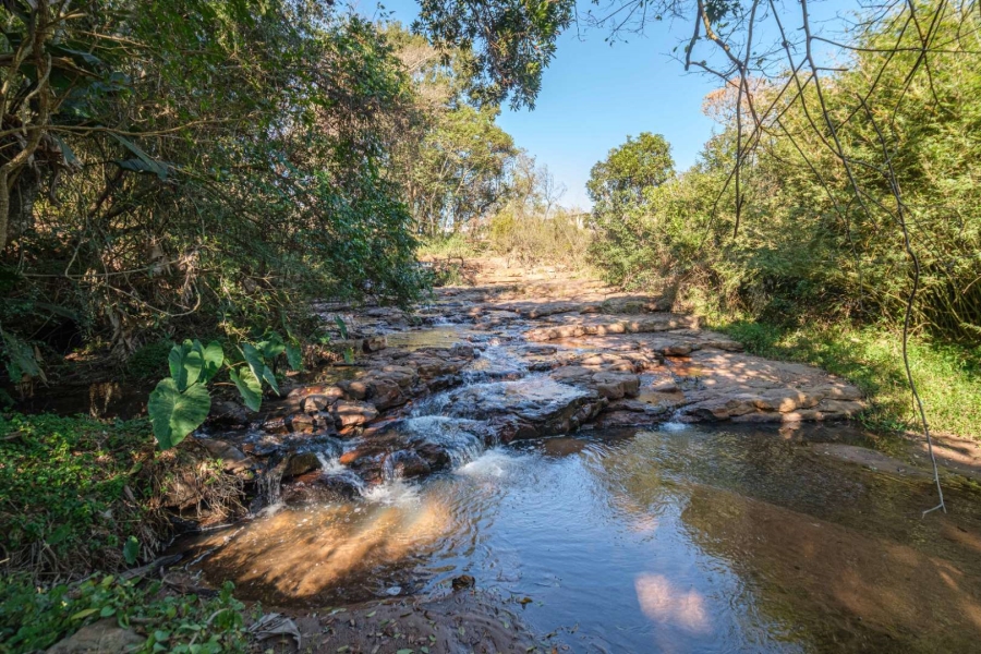 5 Bedroom Property for Sale in Waterfall KwaZulu-Natal