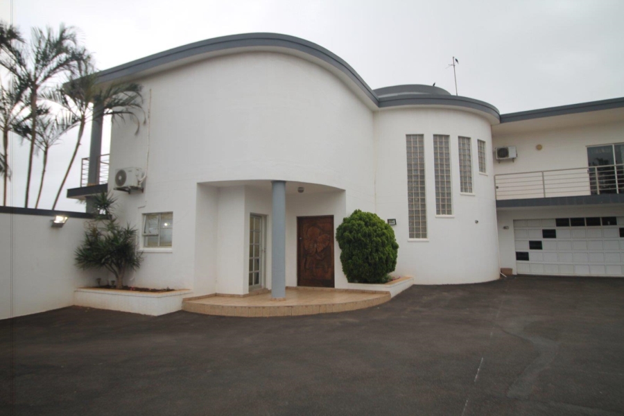 5 Bedroom Property for Sale in La Mercy KwaZulu-Natal