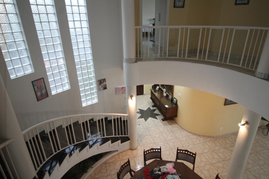 5 Bedroom Property for Sale in La Mercy KwaZulu-Natal