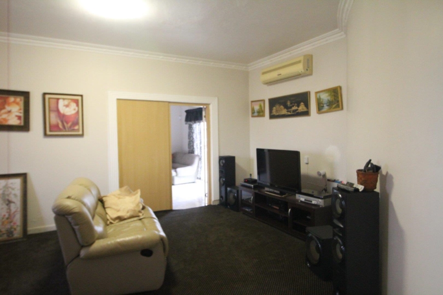 5 Bedroom Property for Sale in La Mercy KwaZulu-Natal