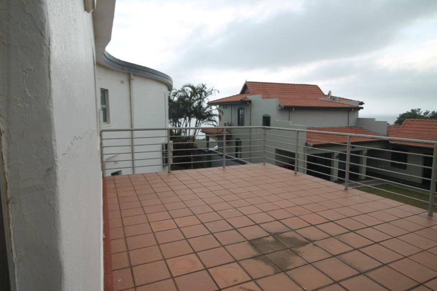 5 Bedroom Property for Sale in La Mercy KwaZulu-Natal