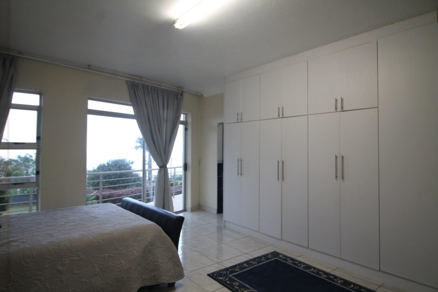 5 Bedroom Property for Sale in La Mercy KwaZulu-Natal