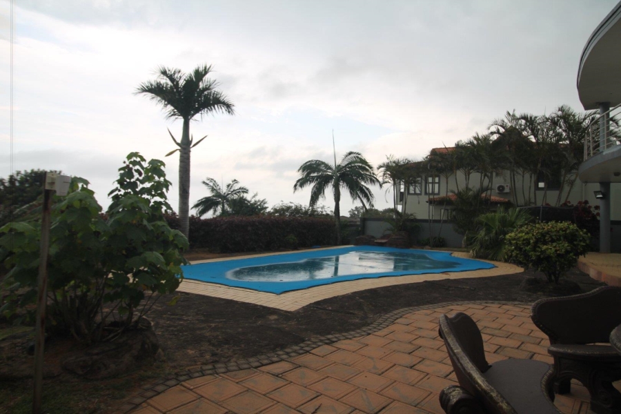 5 Bedroom Property for Sale in La Mercy KwaZulu-Natal