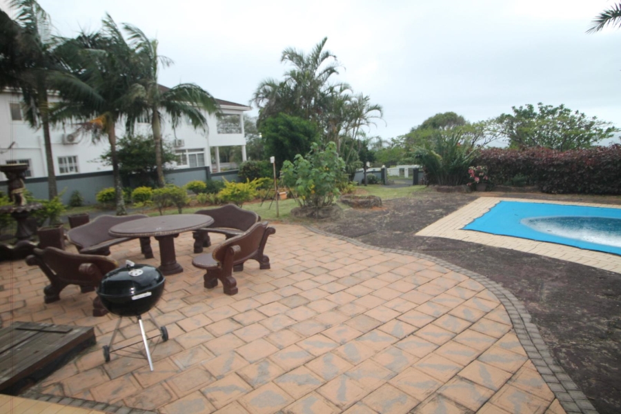 5 Bedroom Property for Sale in La Mercy KwaZulu-Natal