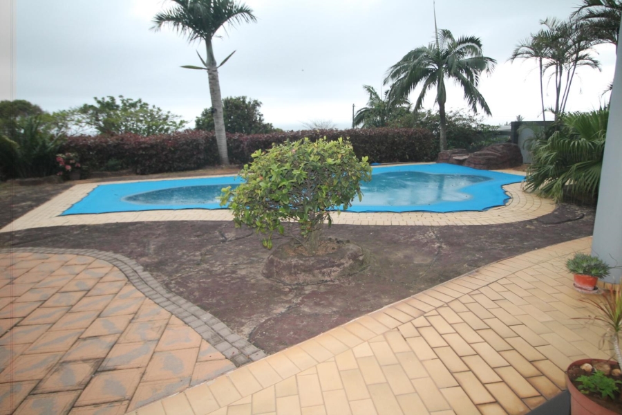 5 Bedroom Property for Sale in La Mercy KwaZulu-Natal