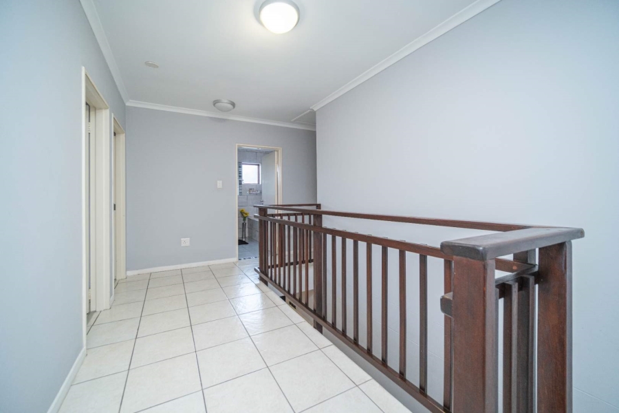 4 Bedroom Property for Sale in Seaward Estate KwaZulu-Natal