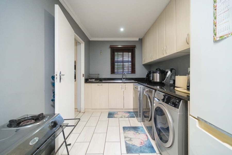 4 Bedroom Property for Sale in Seaward Estate KwaZulu-Natal