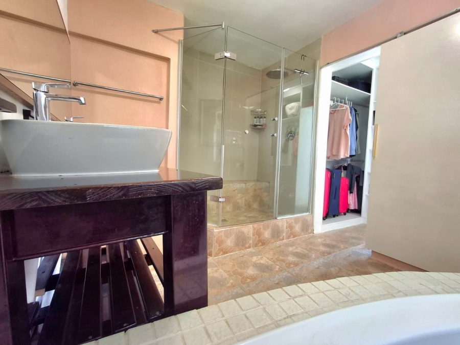 5 Bedroom Property for Sale in Westville KwaZulu-Natal