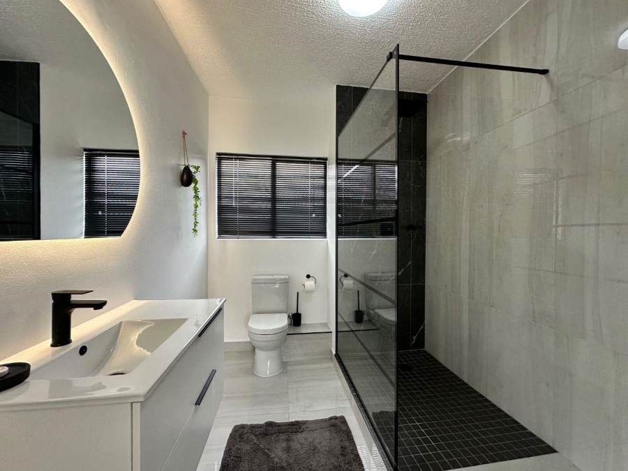 2 Bedroom Property for Sale in Compensation Beach KwaZulu-Natal