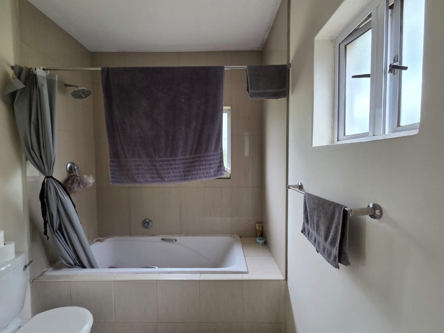 To Let 3 Bedroom Property for Rent in Sheffield Beach KwaZulu-Natal