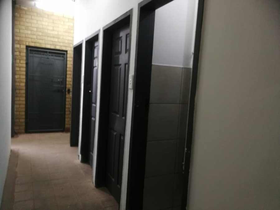 To Let commercial Property for Rent in Phoenix KwaZulu-Natal