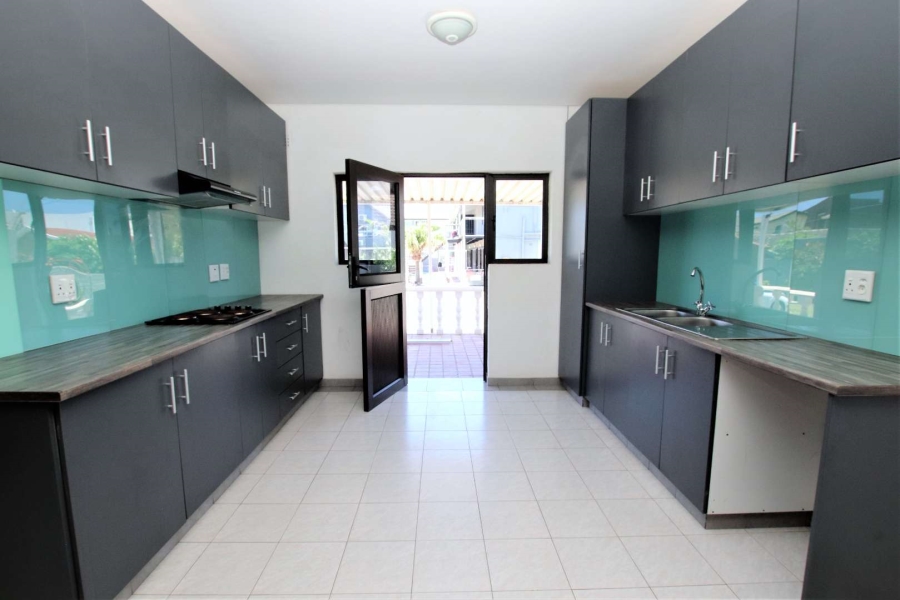 10 Bedroom Property for Sale in Glen Ashley KwaZulu-Natal