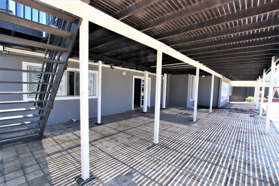10 Bedroom Property for Sale in Glen Ashley KwaZulu-Natal