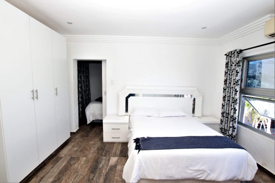 10 Bedroom Property for Sale in Glen Ashley KwaZulu-Natal