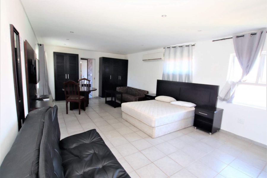 10 Bedroom Property for Sale in Glen Ashley KwaZulu-Natal