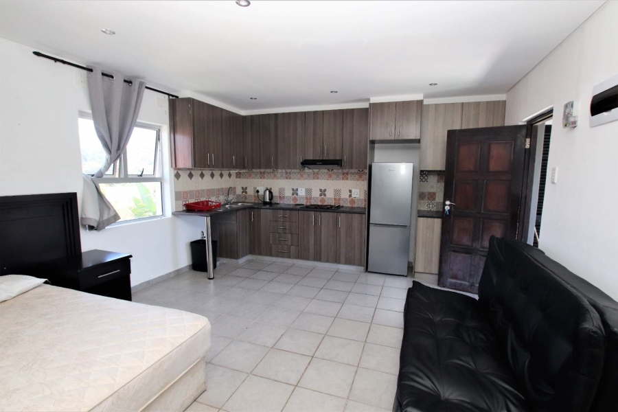 10 Bedroom Property for Sale in Glen Ashley KwaZulu-Natal