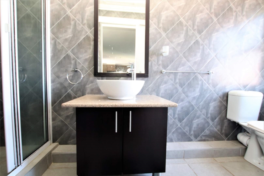 10 Bedroom Property for Sale in Glen Ashley KwaZulu-Natal