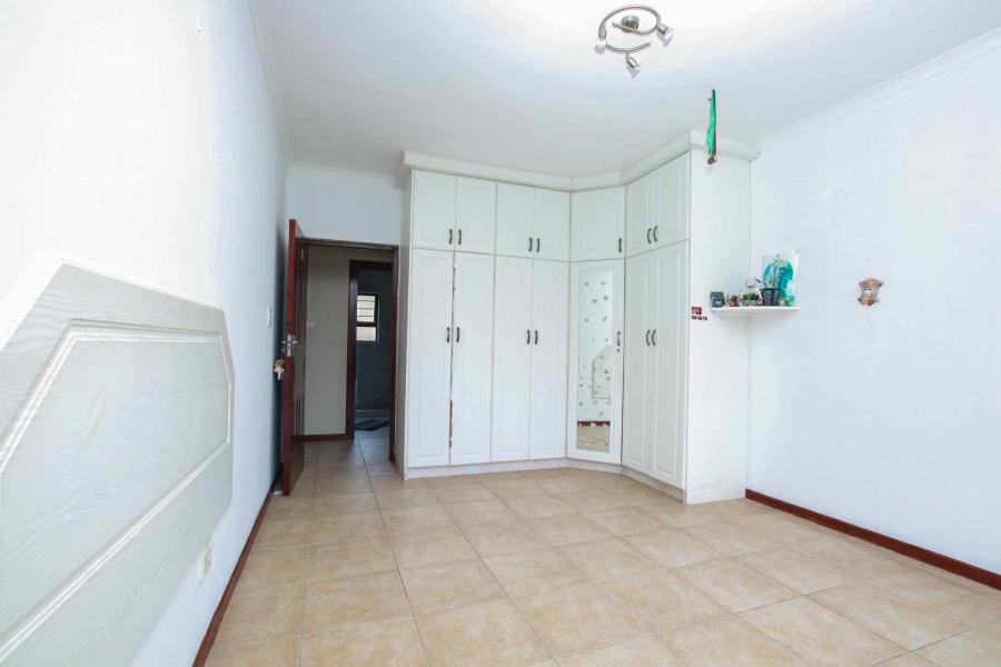 5 Bedroom Property for Sale in Herrwood Park KwaZulu-Natal