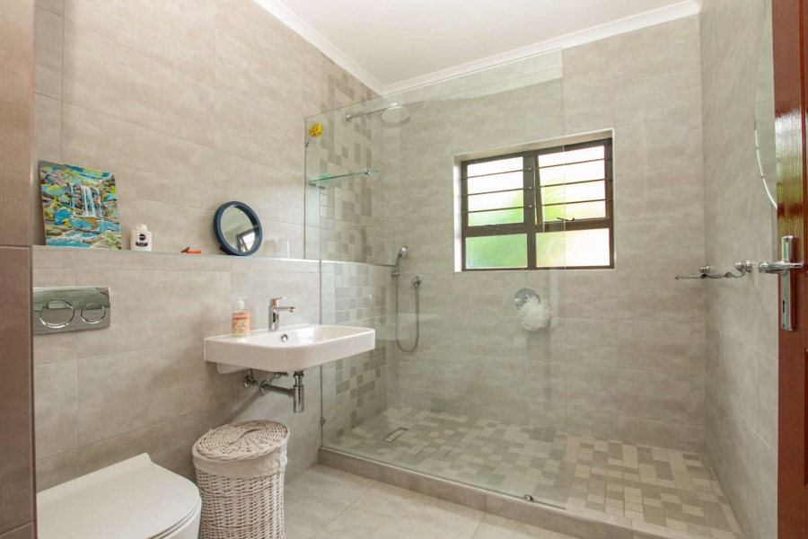 5 Bedroom Property for Sale in Herrwood Park KwaZulu-Natal