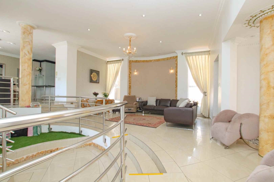 5 Bedroom Property for Sale in Umhlanga KwaZulu-Natal