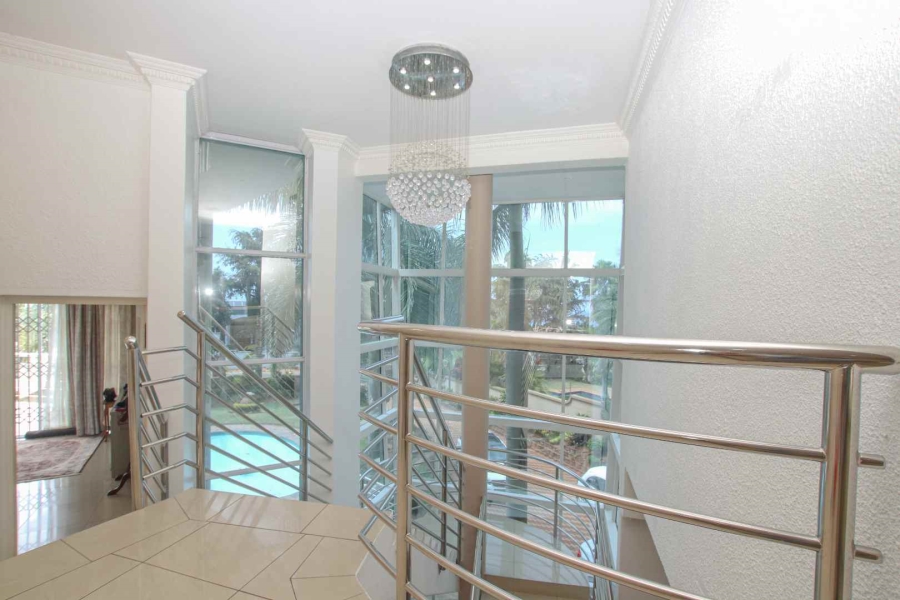 5 Bedroom Property for Sale in Umhlanga KwaZulu-Natal