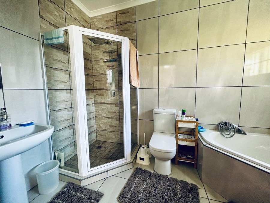 4 Bedroom Property for Sale in Vryheid KwaZulu-Natal