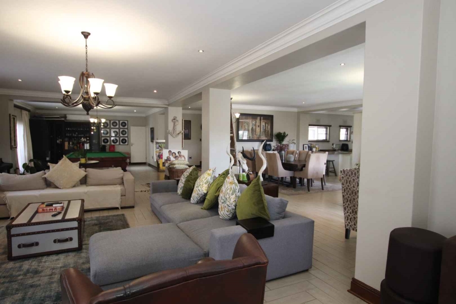 5 Bedroom Property for Sale in Glen Ashley KwaZulu-Natal