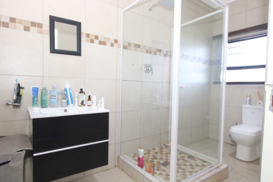 5 Bedroom Property for Sale in Glen Ashley KwaZulu-Natal