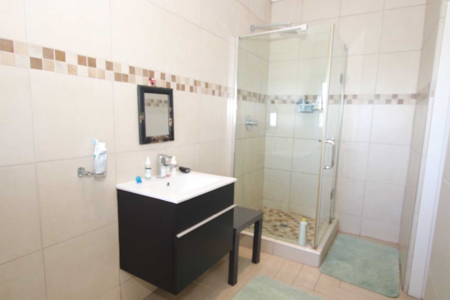 5 Bedroom Property for Sale in Glen Ashley KwaZulu-Natal