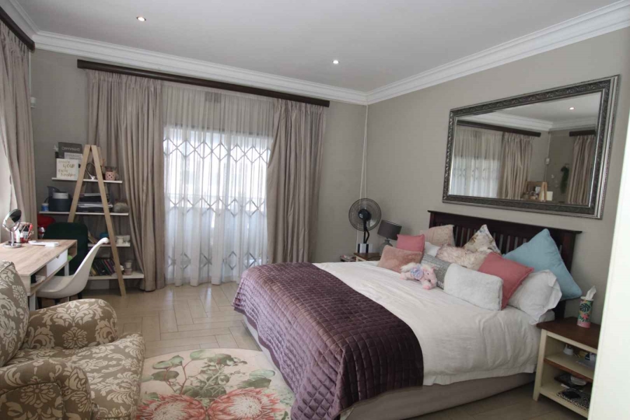 5 Bedroom Property for Sale in Glen Ashley KwaZulu-Natal