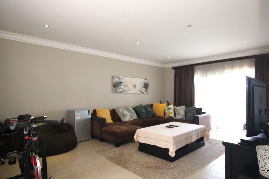 5 Bedroom Property for Sale in Glen Ashley KwaZulu-Natal