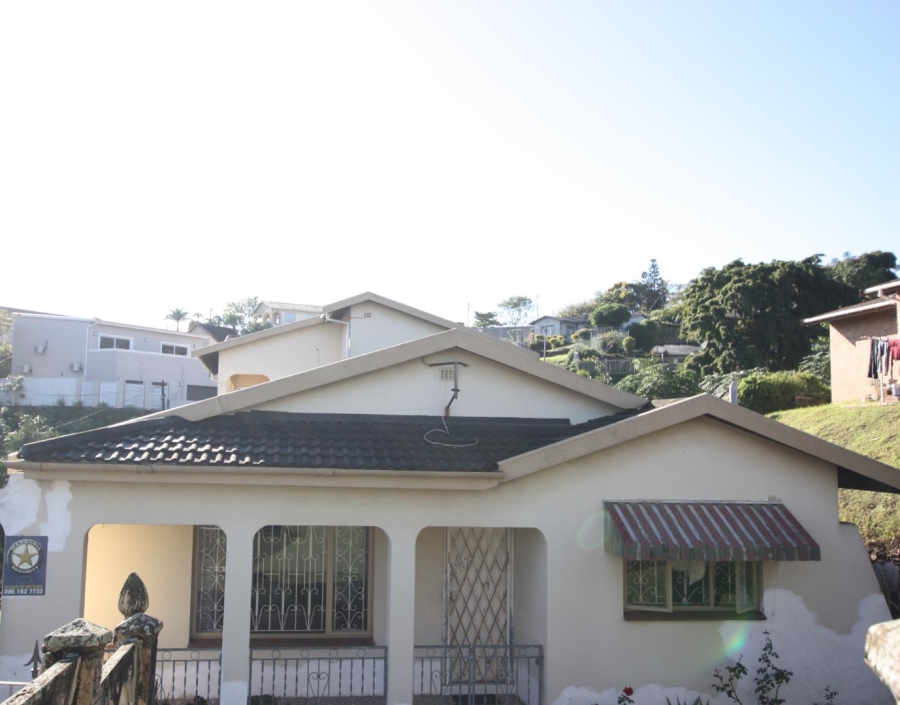 To Let 2 Bedroom Property for Rent in Avoca KwaZulu-Natal