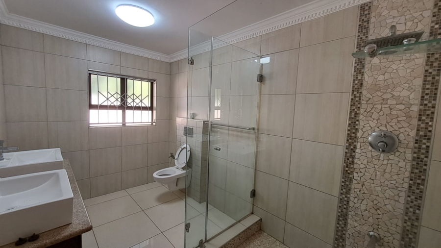 4 Bedroom Property for Sale in Meer En See KwaZulu-Natal