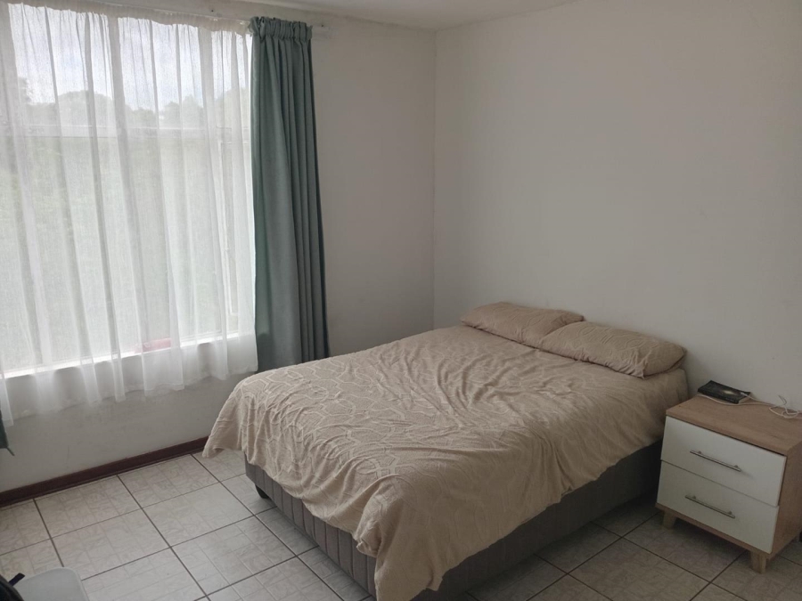 To Let 2 Bedroom Property for Rent in Fairview KwaZulu-Natal