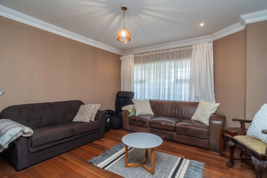 6 Bedroom Property for Sale in Glen Ashley KwaZulu-Natal