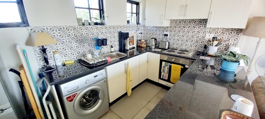 To Let 2 Bedroom Property for Rent in Winston Park KwaZulu-Natal