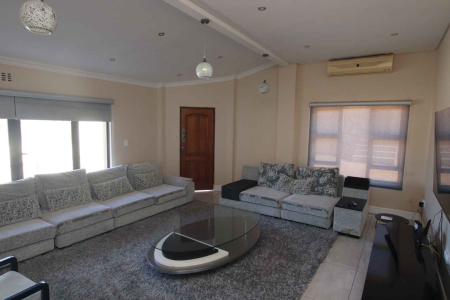 To Let 4 Bedroom Property for Rent in Glen Ashley KwaZulu-Natal