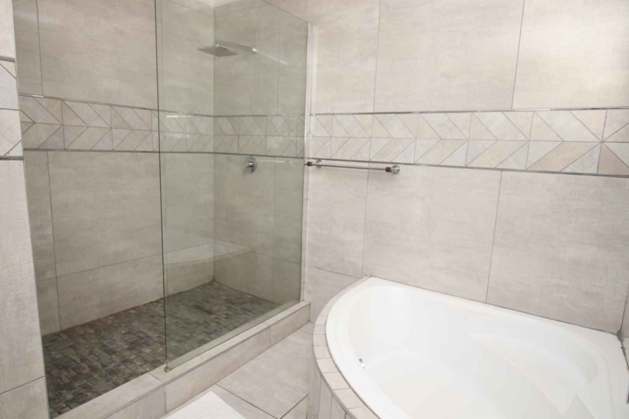 To Let 4 Bedroom Property for Rent in Glen Ashley KwaZulu-Natal