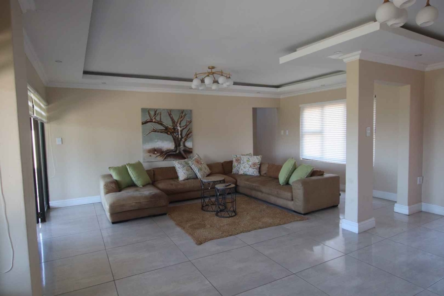 To Let 4 Bedroom Property for Rent in Glen Ashley KwaZulu-Natal