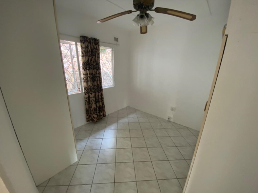 To Let 2 Bedroom Property for Rent in Queensburgh KwaZulu-Natal