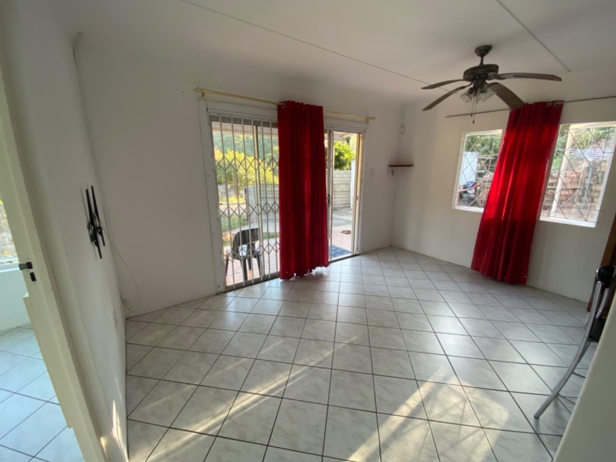 To Let 2 Bedroom Property for Rent in Queensburgh KwaZulu-Natal